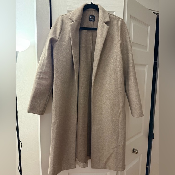Zara | Coat with Lapel Collar - Picture 6 of 10